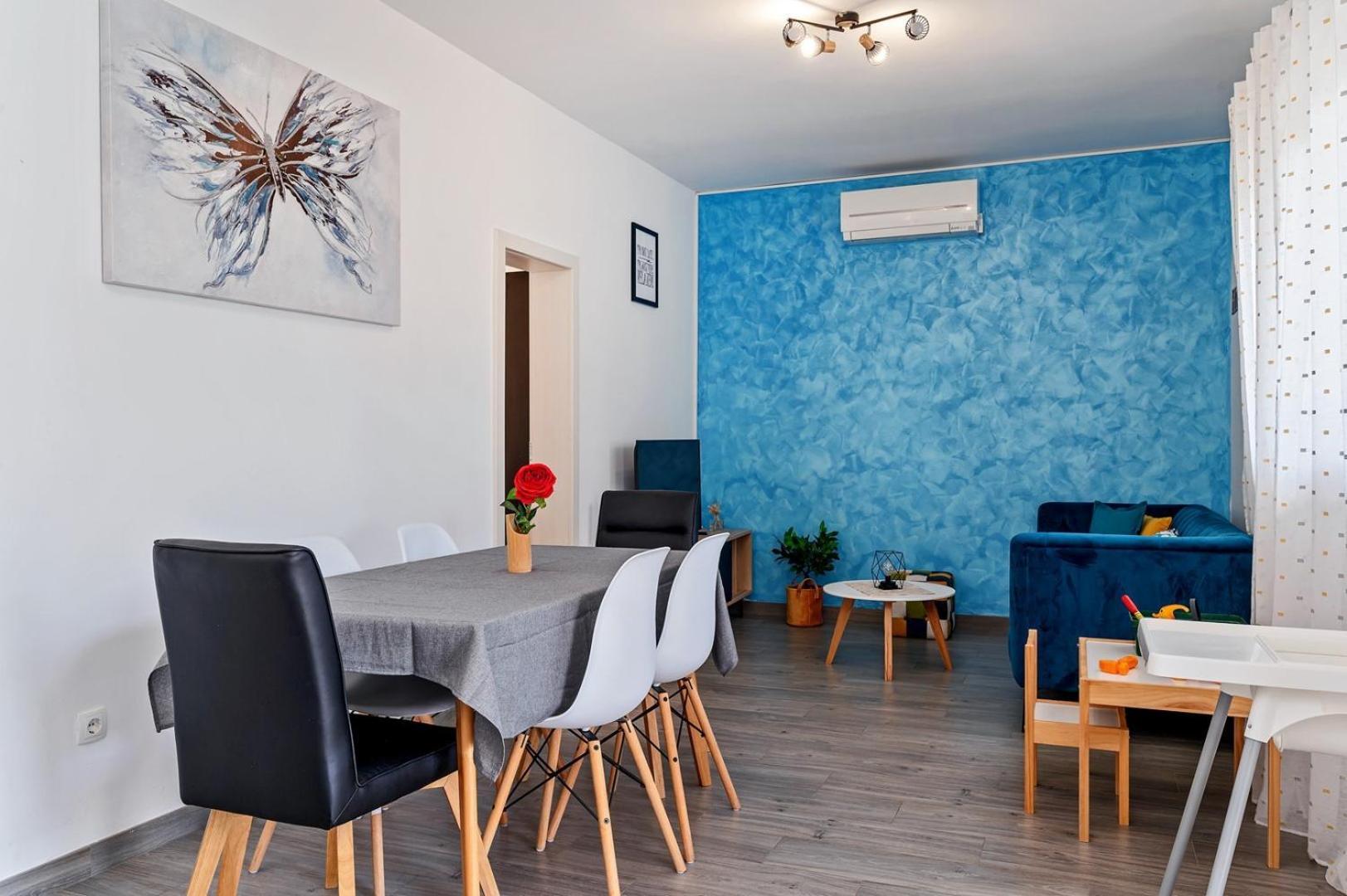 Sea Flower Beachfront Villa Sevid Exterior photo
