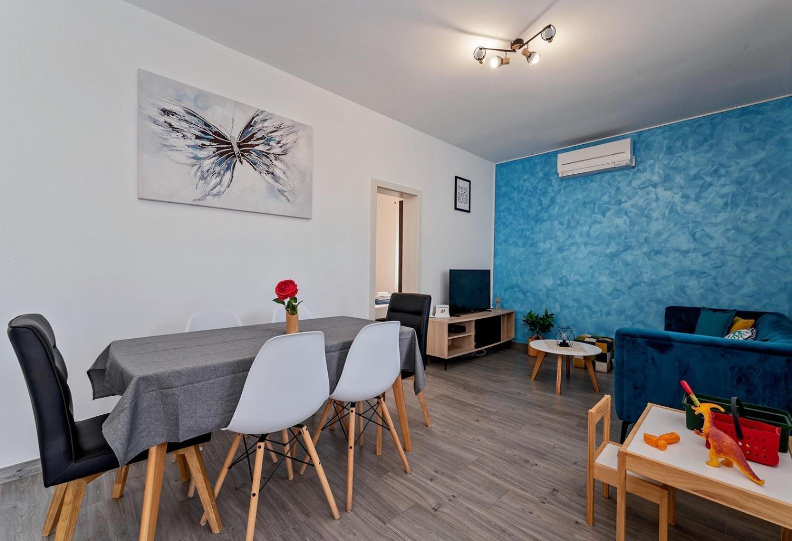 Sea Flower Beachfront Villa Sevid Exterior photo