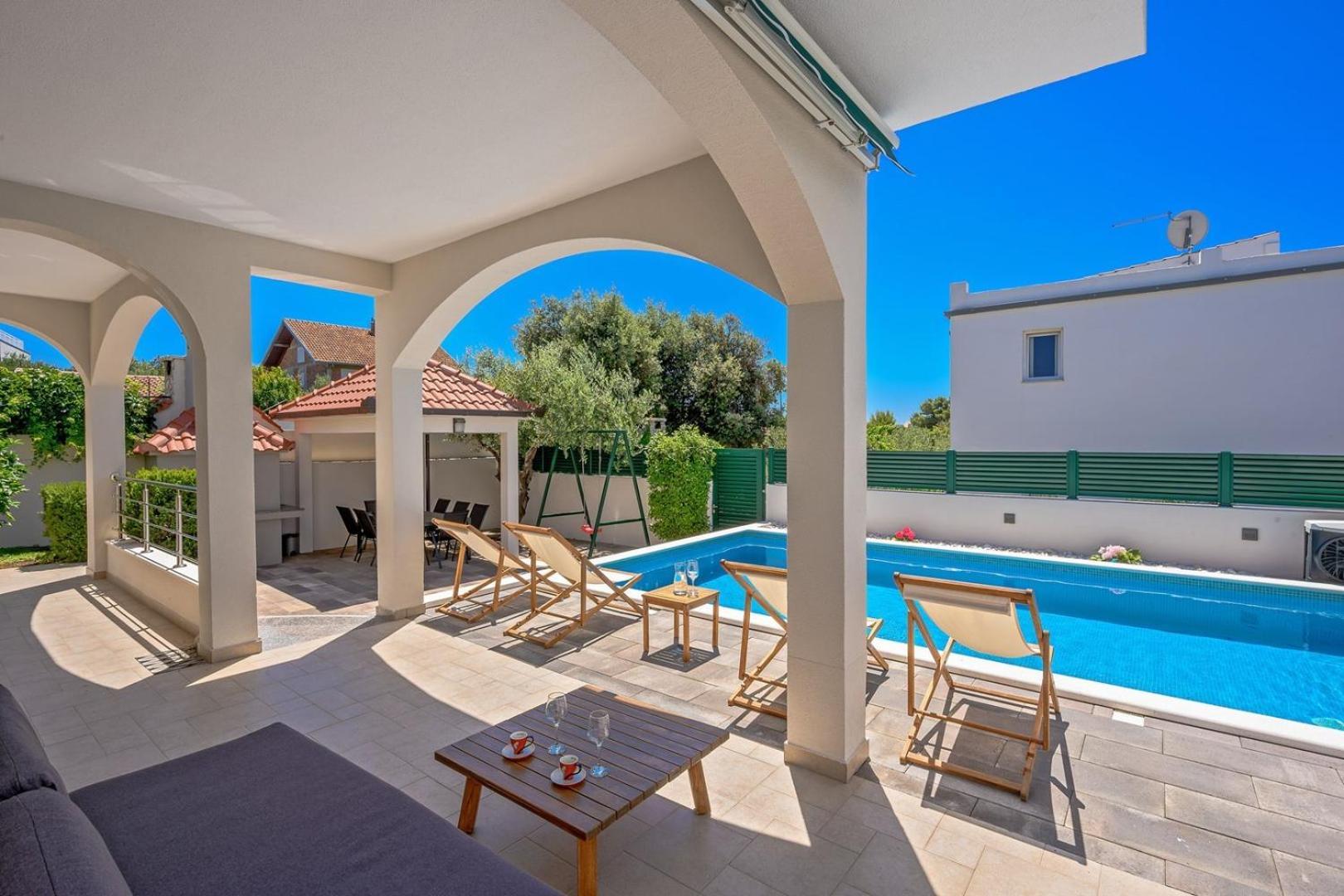 Sea Flower Beachfront Villa Sevid Exterior photo