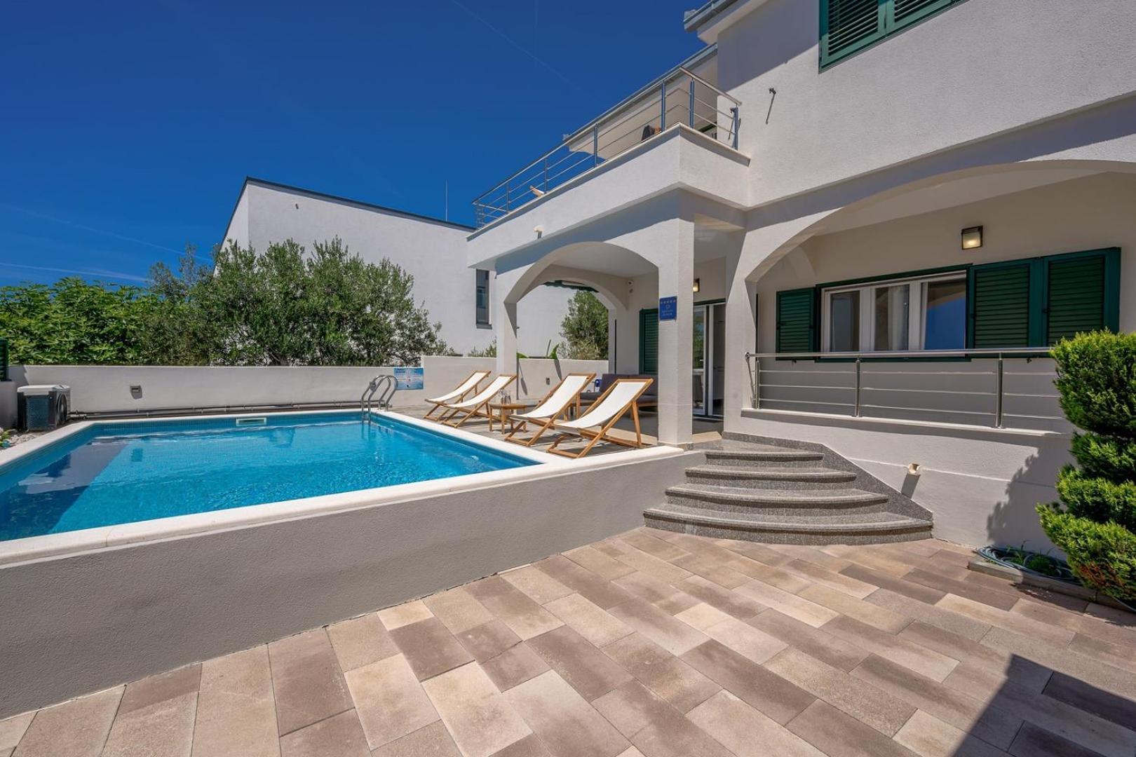Sea Flower Beachfront Villa Sevid Exterior photo